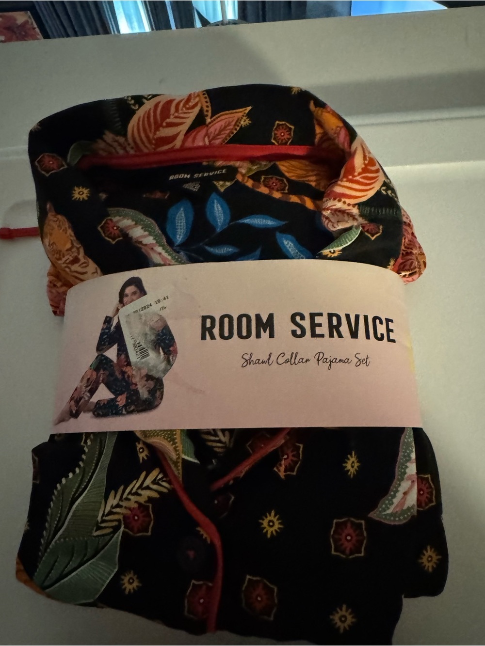 Room Service Women's Tiger Black Orange Multi Floral Pajama Set PJs S Small NEW - Picture 10 of 16